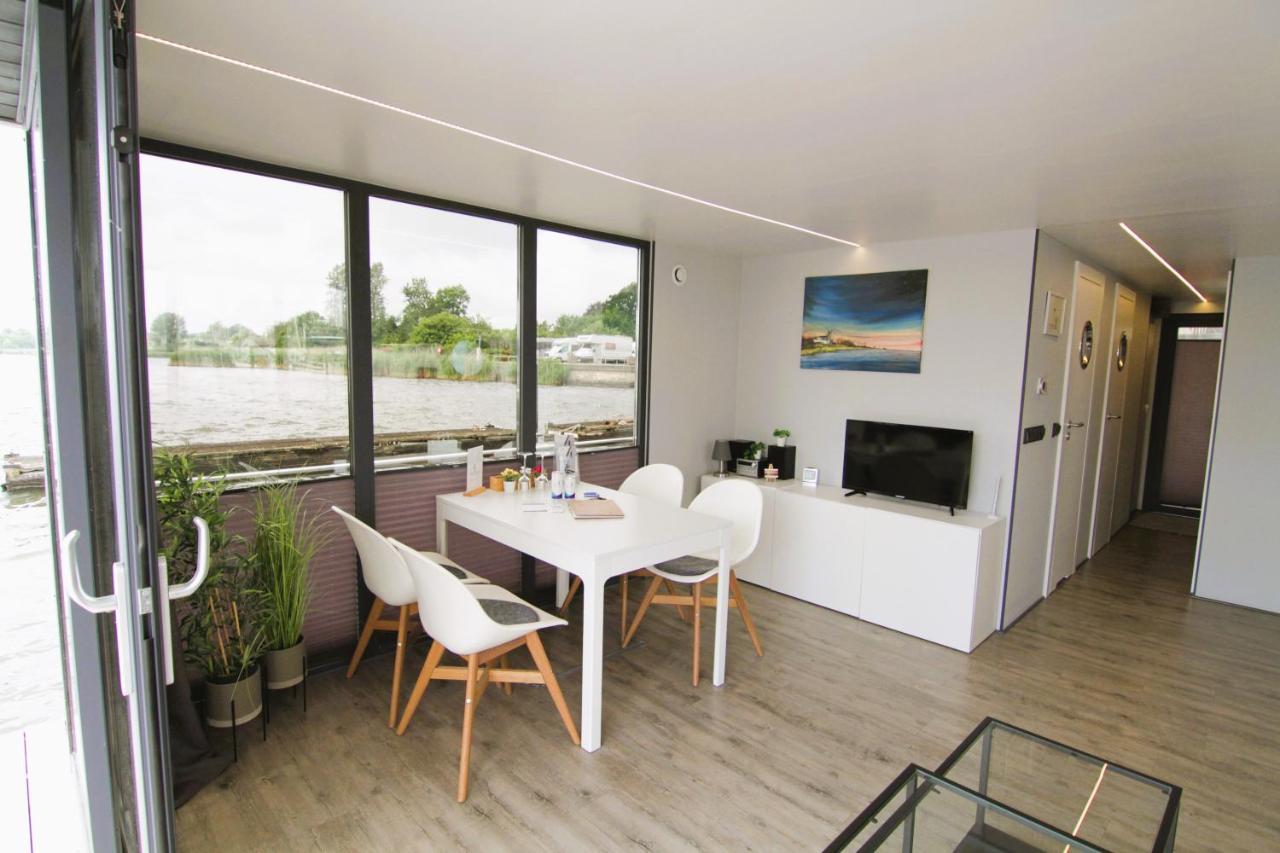 Hausboot Fjord Nordstern Mit Dachterrasse In Schleswig Hotel ภายนอก รูปภาพ