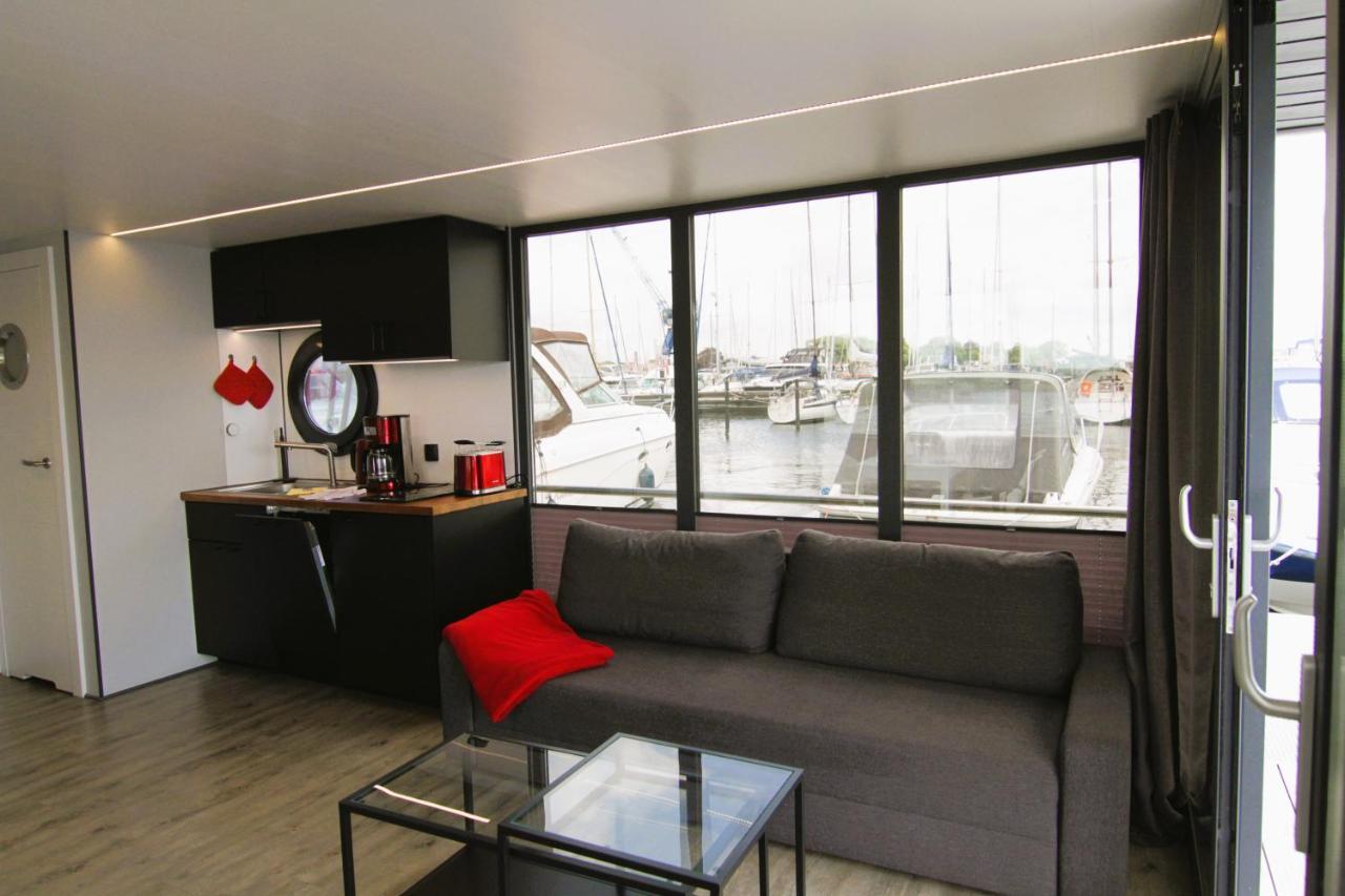 Hausboot Fjord Nordstern Mit Dachterrasse In Schleswig Hotel ภายนอก รูปภาพ