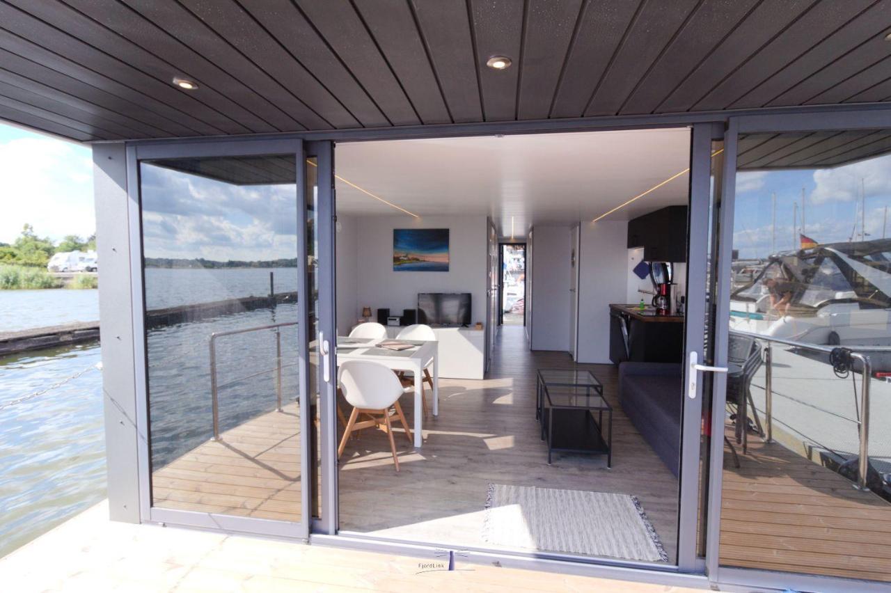 Hausboot Fjord Nordstern Mit Dachterrasse In Schleswig Hotel ภายนอก รูปภาพ
